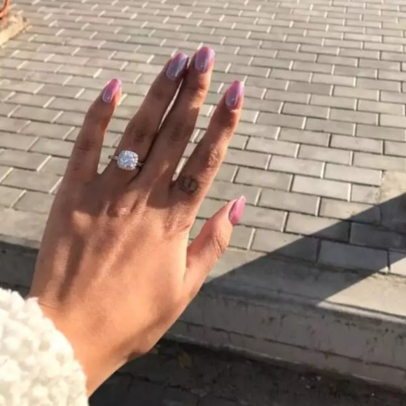 2 Carat Cushion Cut Engagement Ring - Picture 4 of 8